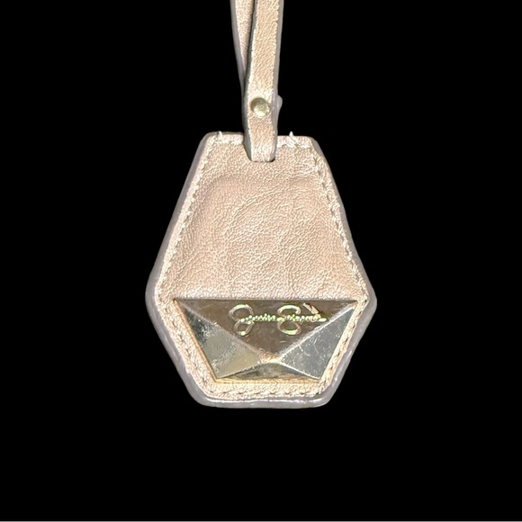 Jessica Simpson Tan and Gold Luggage Tag - Picture 3 of 3